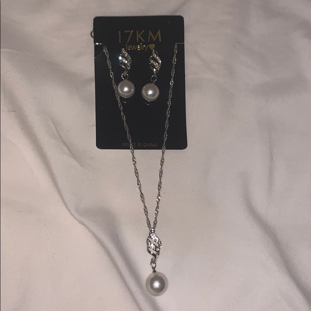 Silver jewelry set